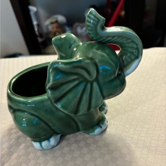 Vintage Trunk Up Happy Baby Elephant Planter - Picture 7 of 7